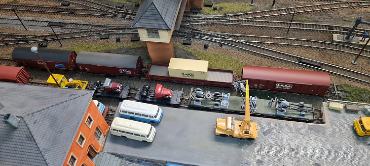 ROBUR-Fahrzeuge und Waggons ROBUR-Fahrzeuge und Waggons